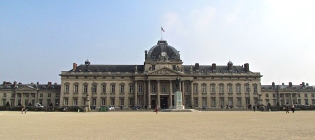 Ecole-Militaire-Paris.jpeg